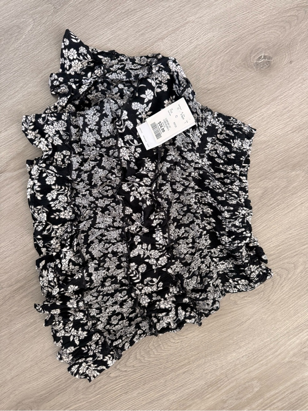 Black and White Floral Ruffle Mini Skirt (size xs but fits like a small)